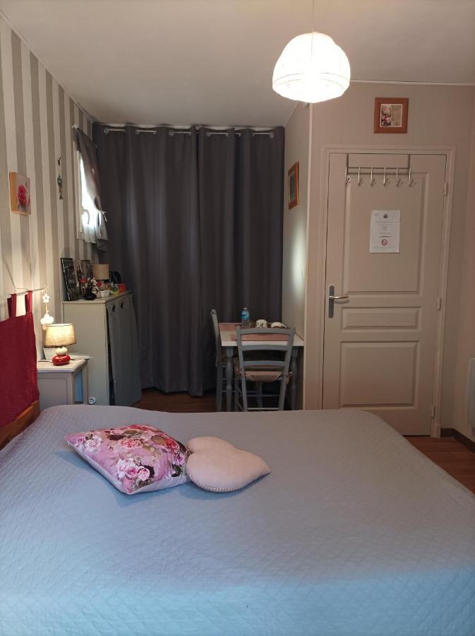 Bed and Breakfast Le Nid De Mesanges Chauffour-sur-Vell Екстер'єр фото